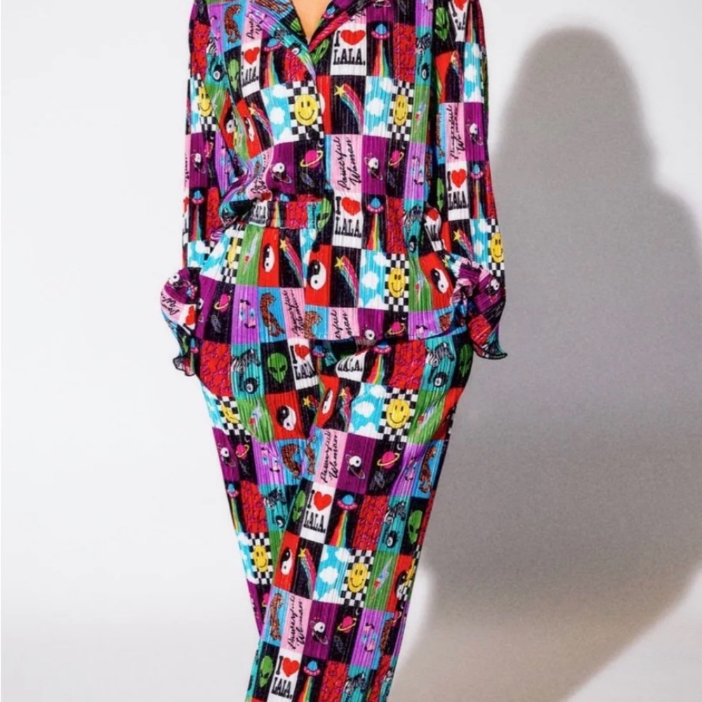 Dressed in LALA Long Sleeve Plissé Set in Be Yourself Patchwork